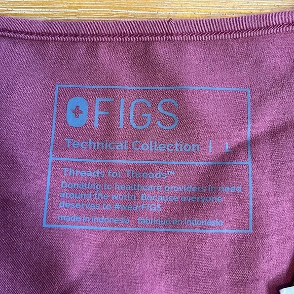 Figs Casma Three-Pocket Scrub Top - Picture 5 of 8